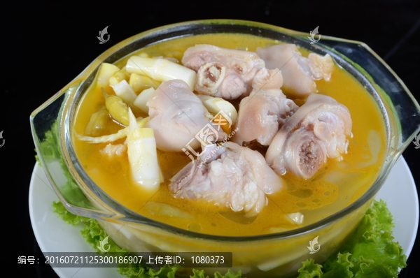 酸湯豬手