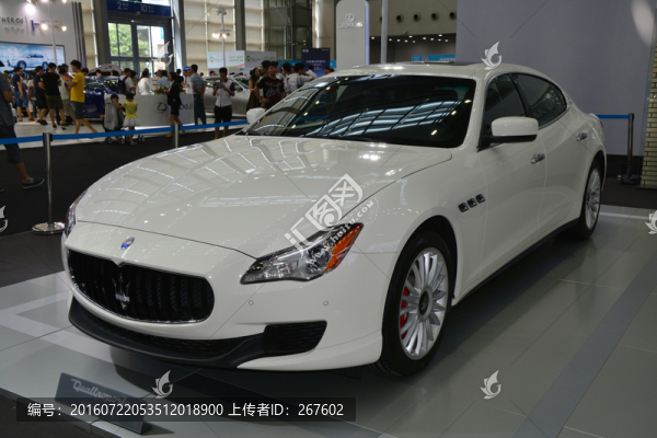 跑車