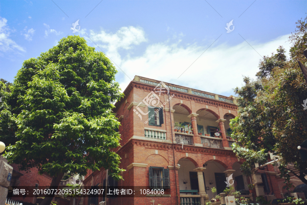 廈門大學(xué)