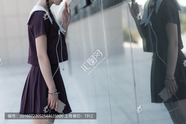 女生