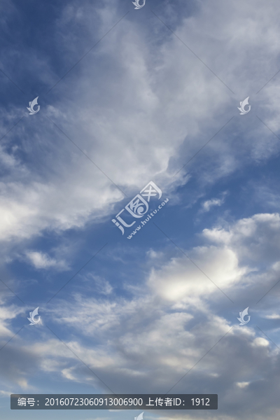 天空白云
