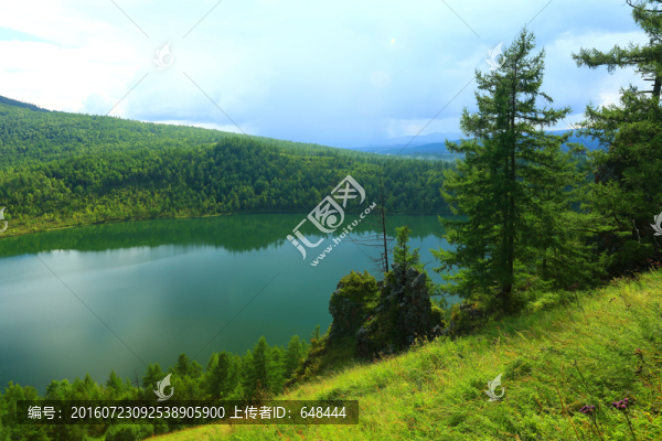 駝峰嶺天池