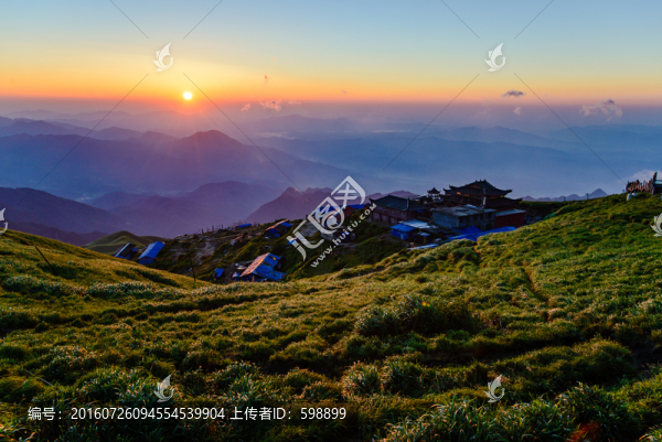 武功山高山日出