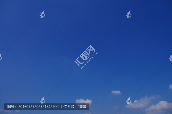 蔚藍天空
