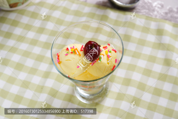 冰淇淋球