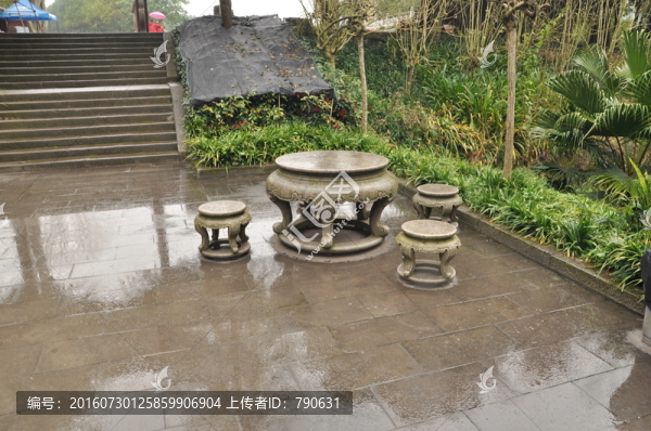 石頭桌凳