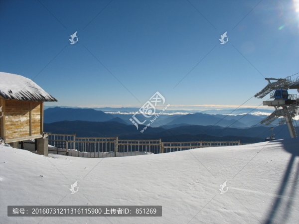 雪山之巔