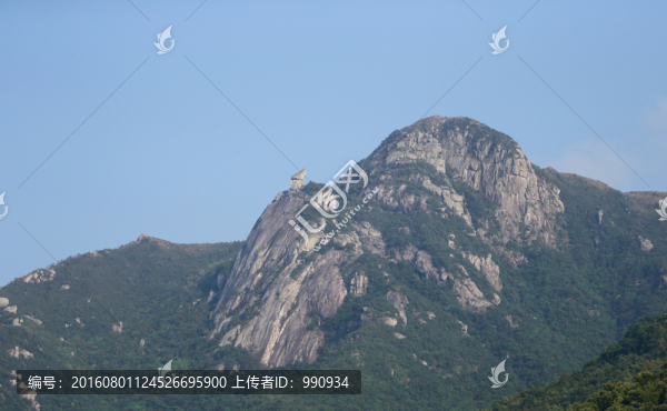 陽西,望夫山