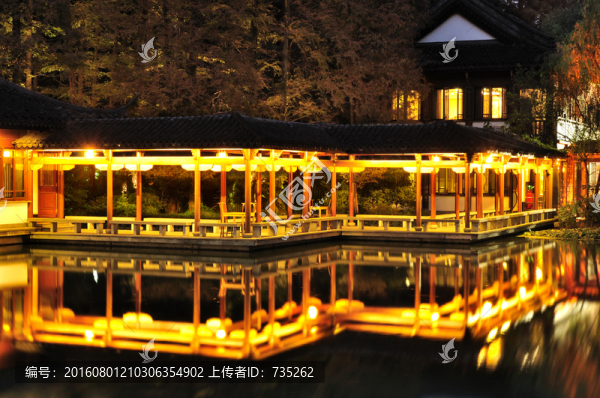 杭州浴鵠灣黃篾樓夜色