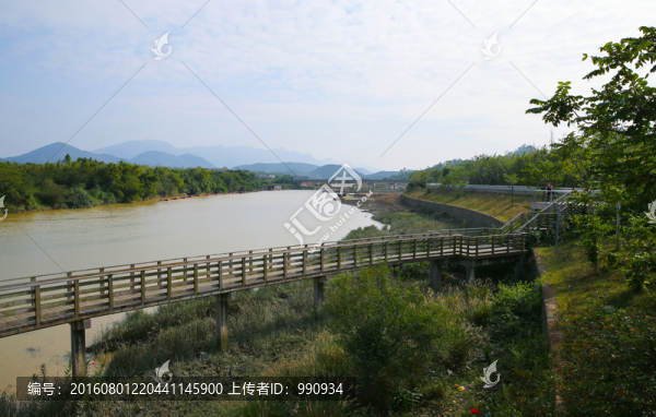 木棧道
