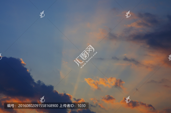 天空晚霞