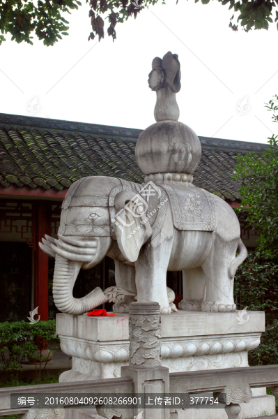 文殊院白象雕塑