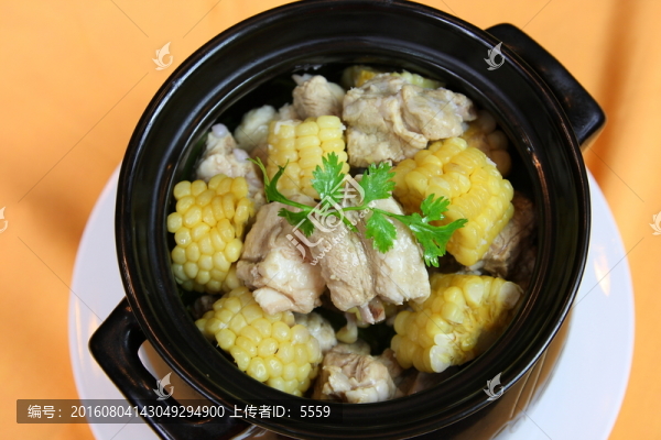 玉米燉排骨
