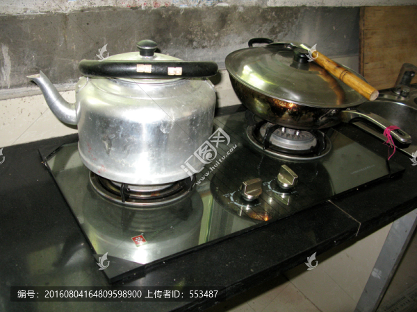 灶臺,灶具,煤氣灶,水壺