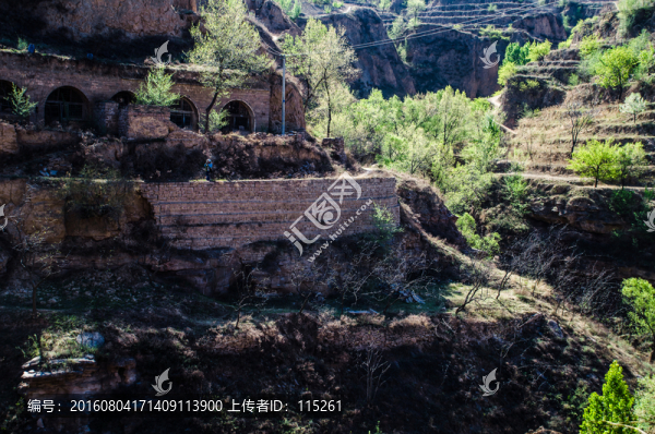 逆光李家山