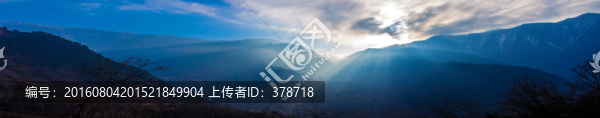 牛背山日出全景高清大圖