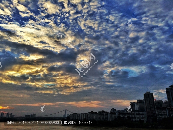 天空