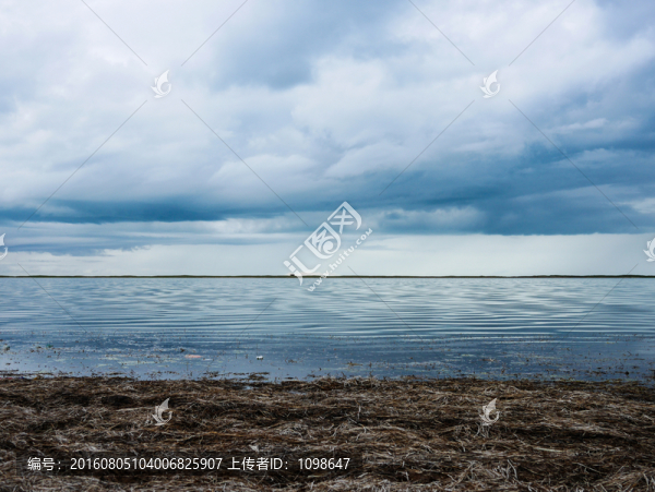 云彩青海湖