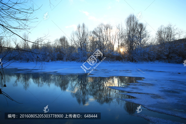 冰河晨曦