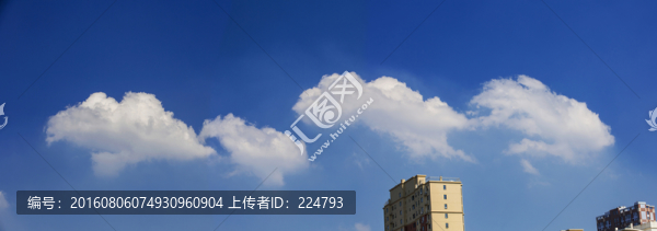 藍(lán)天白云