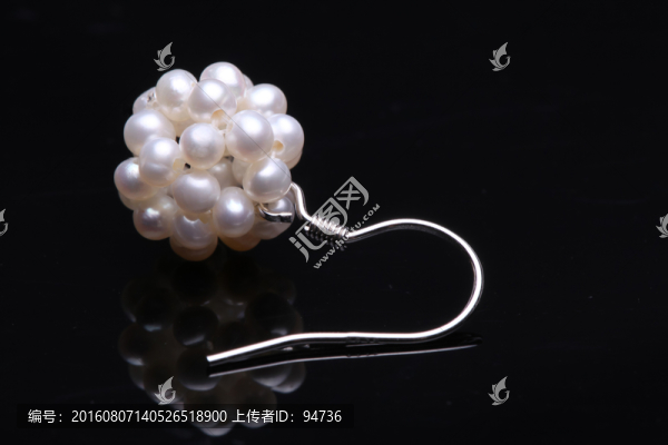 珍珠耳釘