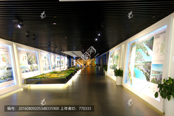 展覽館內(nèi)經(jīng)