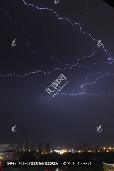 閃電
