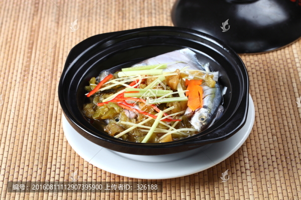 貢菜煮什魚