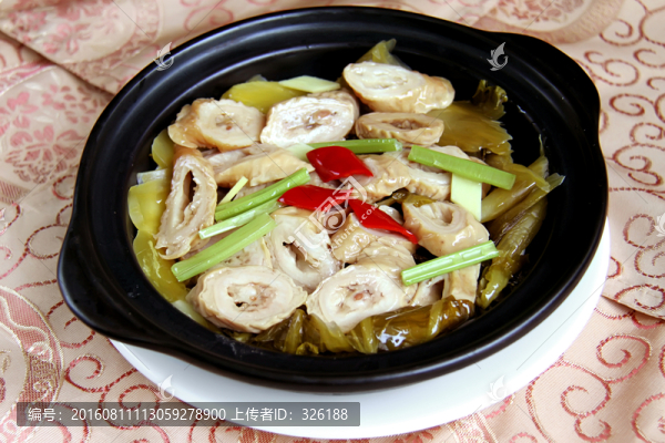 酸菜腸頭煲