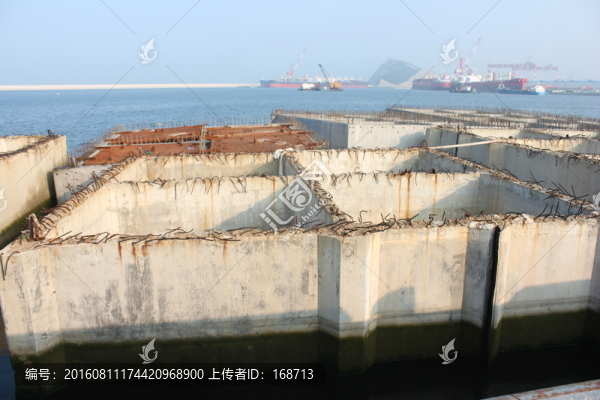 海面沉箱