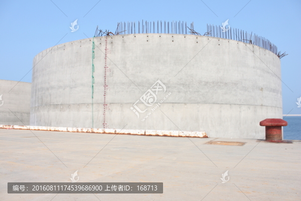 碼頭圓形沉箱
