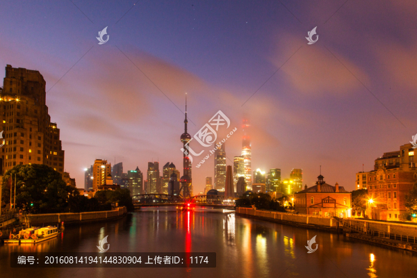 上海早晨