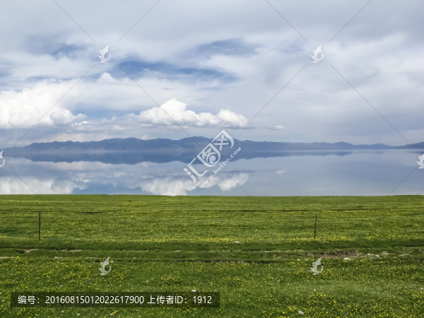 賽里木湖