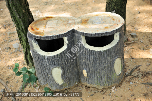 景區(qū)垃圾桶