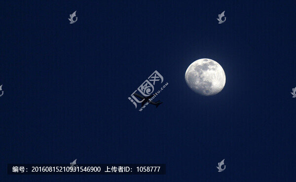 月亮