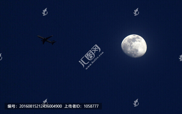 月亮
