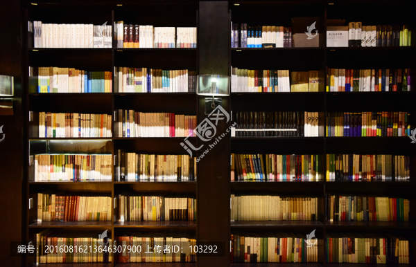 書店里的書籍陳列