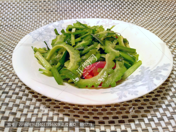 苦瓜炒韭菜