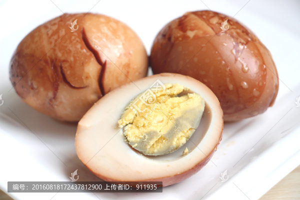 鹵蛋