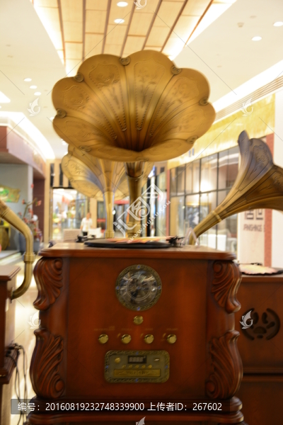 留聲機(jī)
