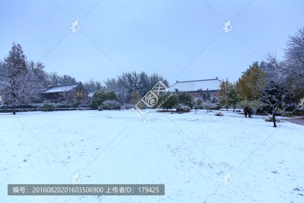 北大第二體育館靜園六院雪景