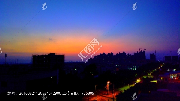 夜幕降臨