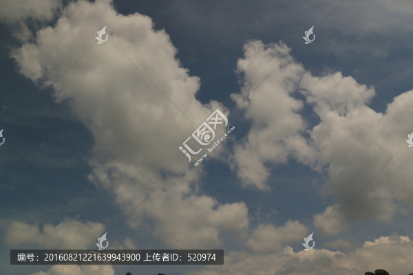 藍(lán)天白云