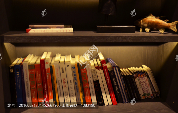 書架