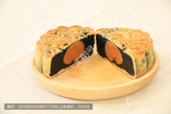 芝麻蛋黃月餅