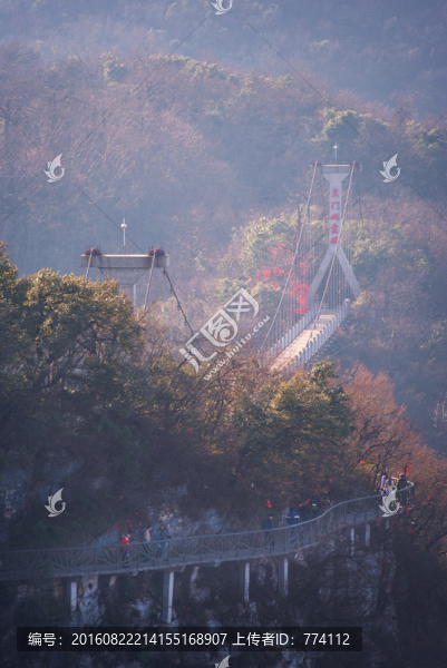 張家界天門(mén)山索橋