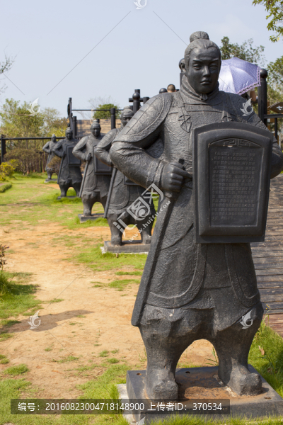 關(guān)山風(fēng)景區(qū)