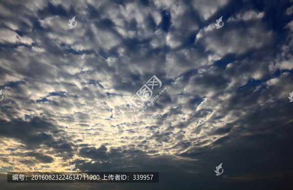 天空