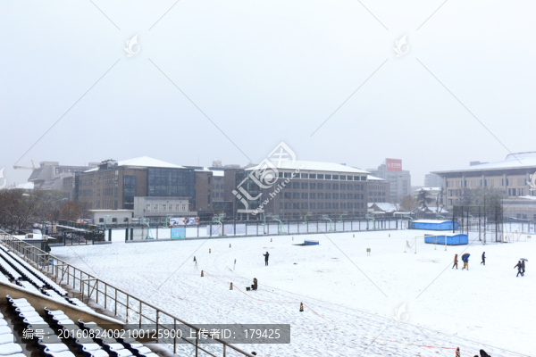 北京大學五四運動場雪景