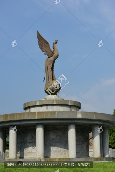 韓國首爾青瓦臺,鳳凰雕像